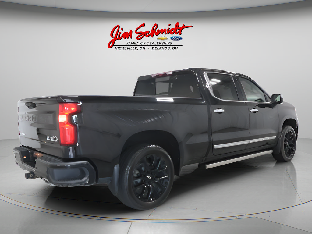 Used 2024 Chevrolet Silverado 1500 High Country w/ Technology Package AWD/4WD image 5