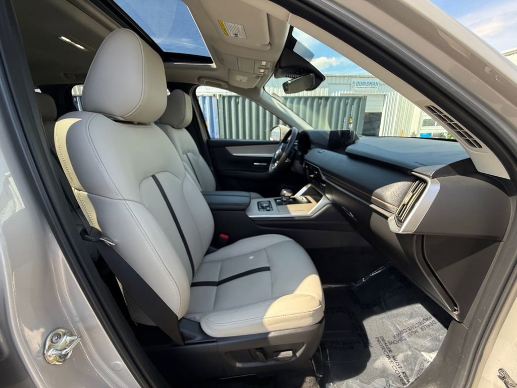 Used 2024 MAZDA CX-90 Plug-In Hybrid w/ Preferred AWD/4WD image 22