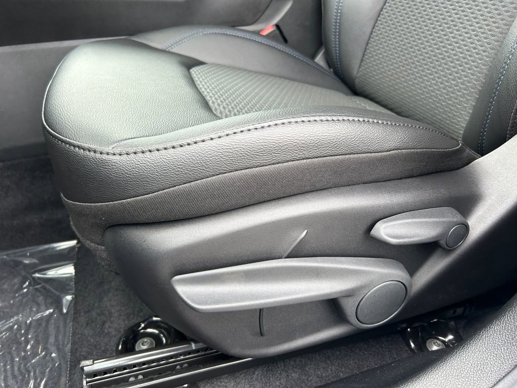 New 2025 Jeep Compass Latitude image 15