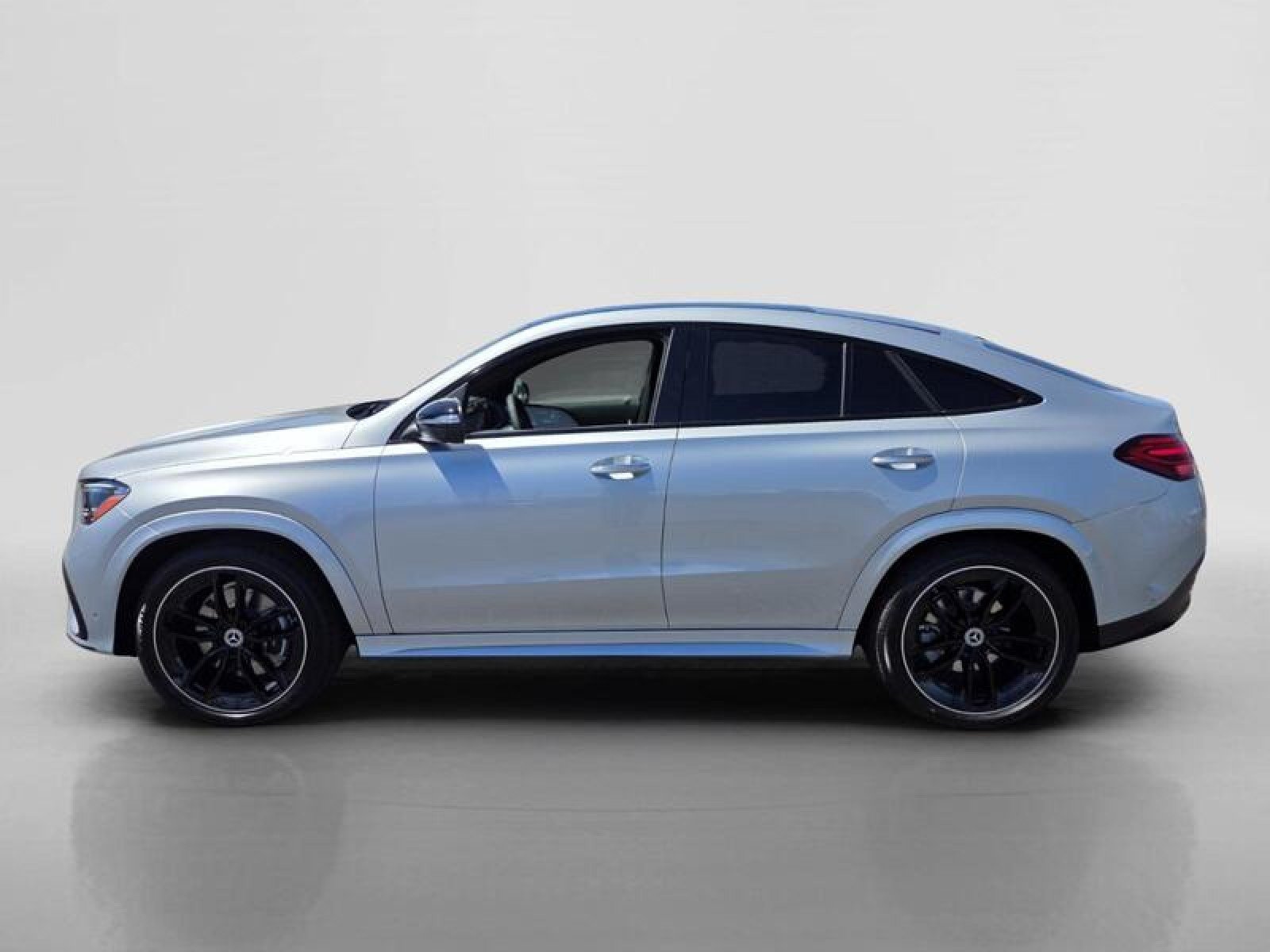 New 2026 Mercedes-Benz GLE 450 4MATIC Coupe image 2