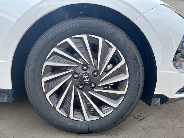 New 2025 Hyundai Sonata SEL FWD image 17
