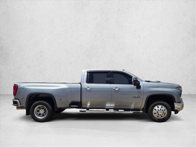 Used 2026 Chevrolet Silverado 3500 LTZ w/ LTZ Texas Edition AWD/4WD image 4