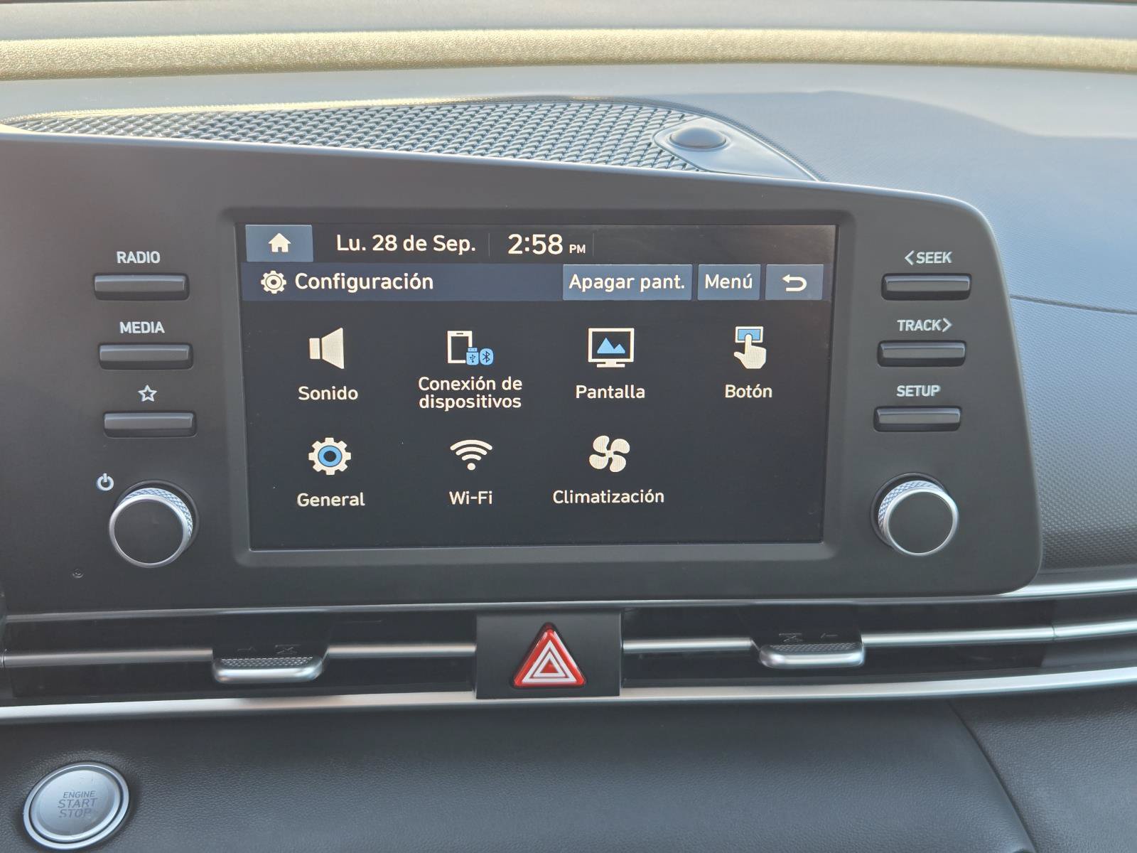Used 2026 Hyundai Elantra Hybrid FWD image 7