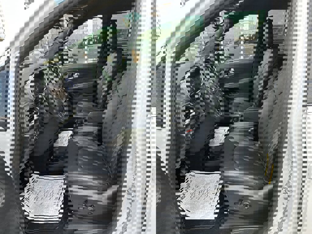 New 2026 Chrysler Pacifica Select image 14