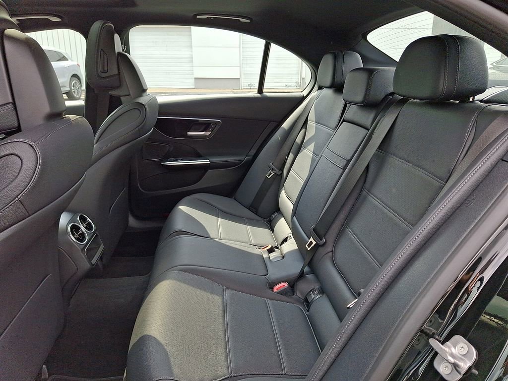 Used 2025 Mercedes-Benz C 300 4MATIC Sedan image 14