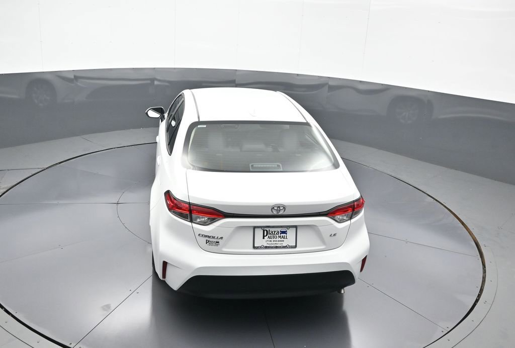 Certified 2025 Toyota Corolla LE image 38