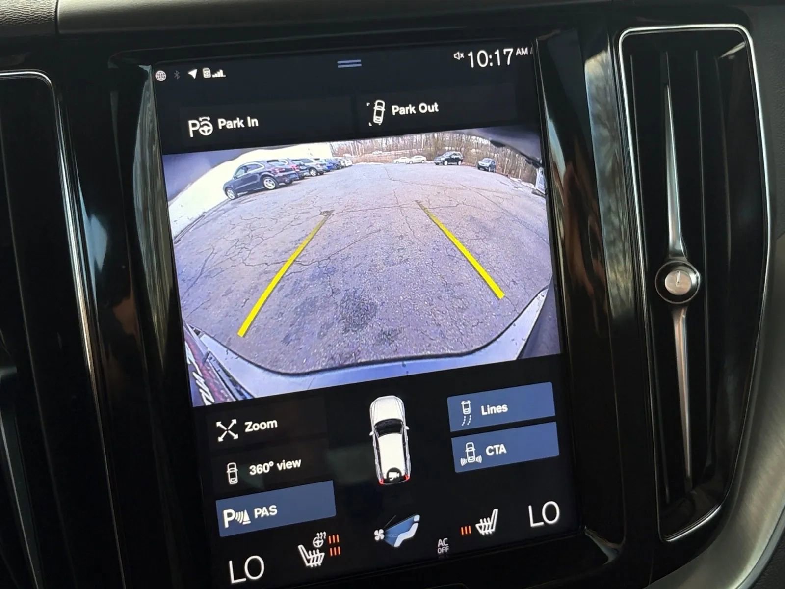 Used 2019 Volvo XC60 T5 Momentum w/ Multimedia Package AWD/4WD image 66
