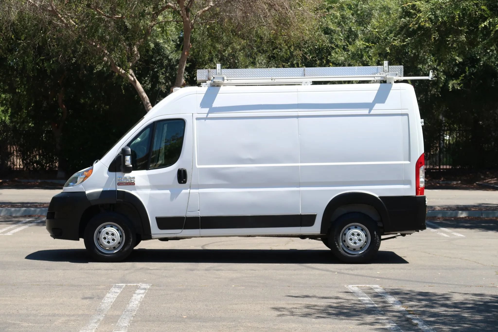 Used 2019 RAM ProMaster 2500 FWD image 5