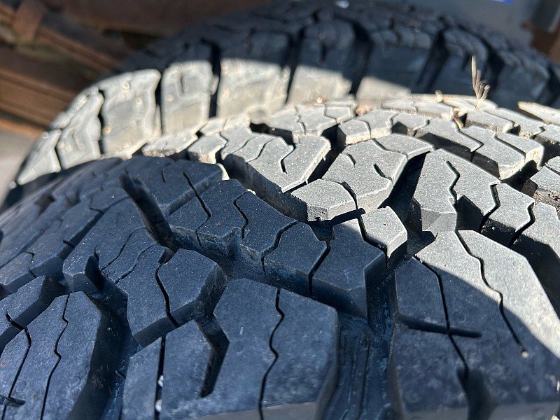 Used 2004 Chevrolet Silverado 3500 4x4 Extended Cab w/ Heavy-Duty Power Package image 21