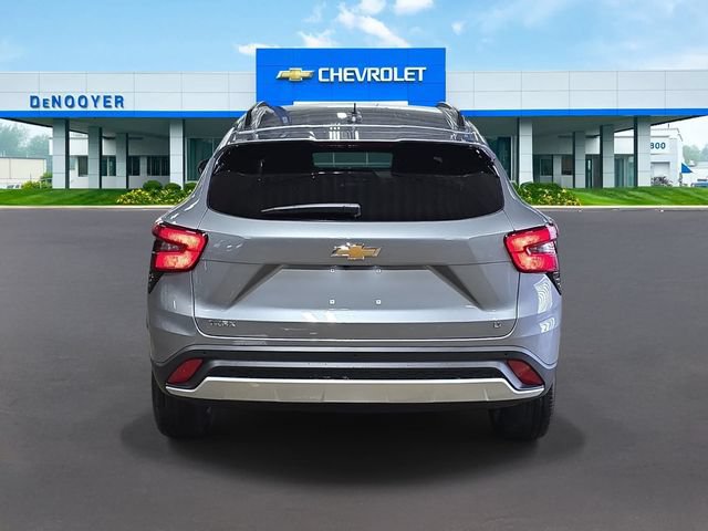 New 2026 Chevrolet Trax LT w/ Driver Confidence Package FWD image 9