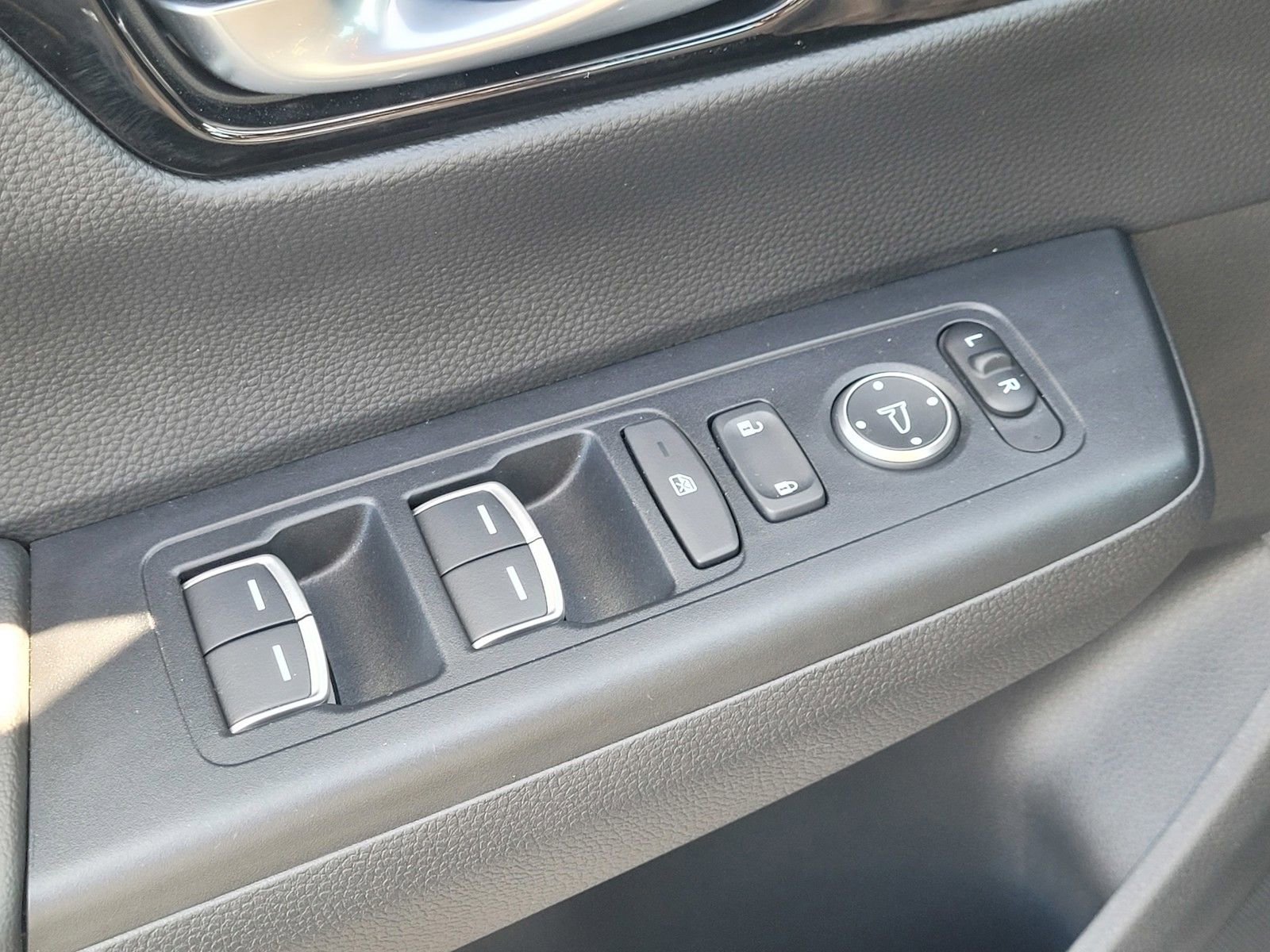 Certified 2023 Honda CR-V Sport Touring image 16