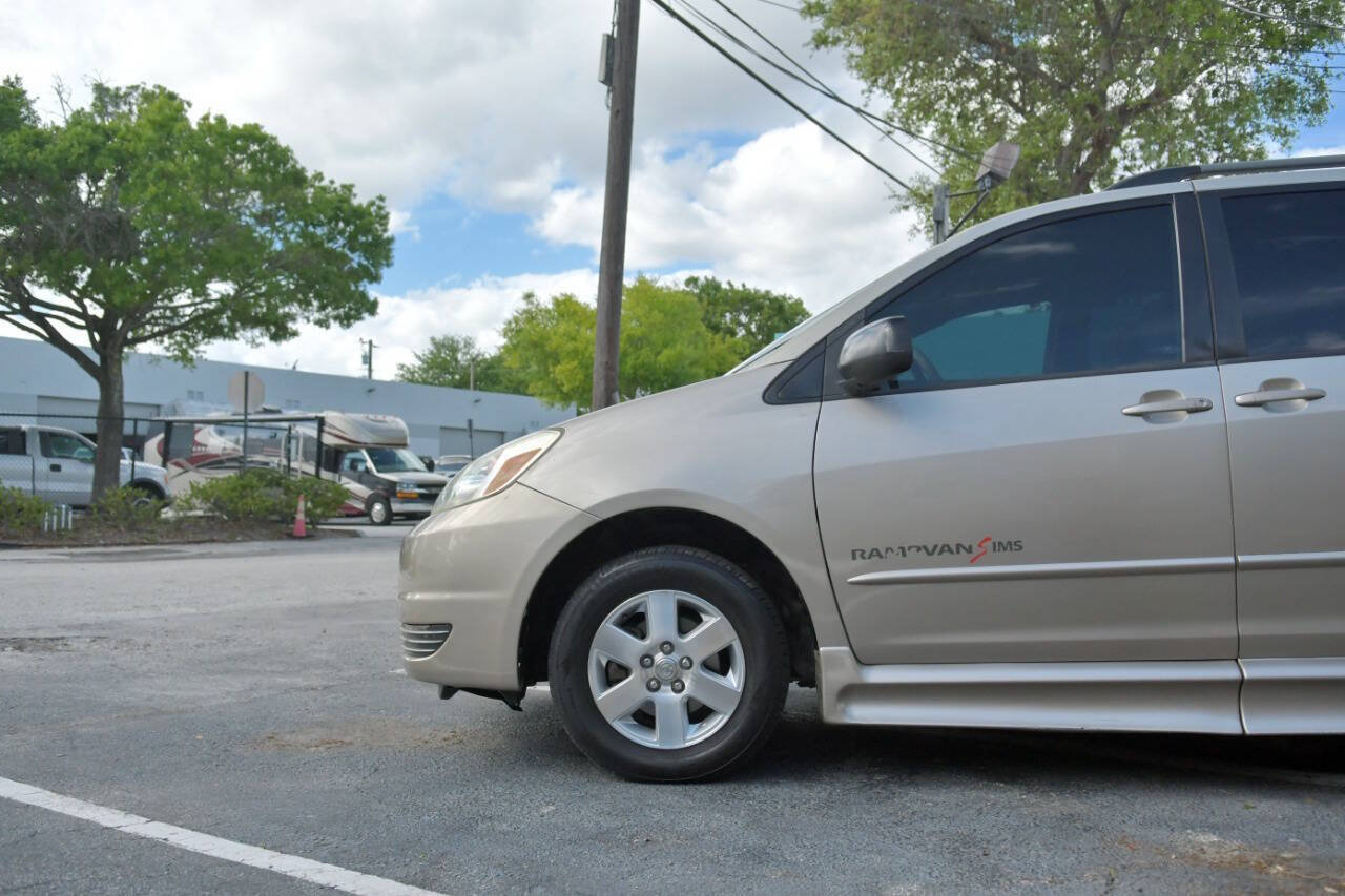 Used 2005 Toyota Sienna LE FWD image 6