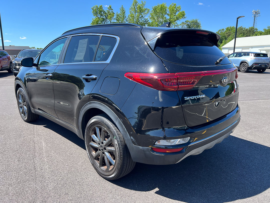 Used 2020 Kia Sportage S w/ S Premium Package AWD/4WD image 3