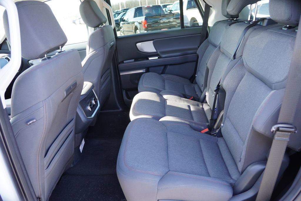 Certified 2025 Ford Expedition Active image 20