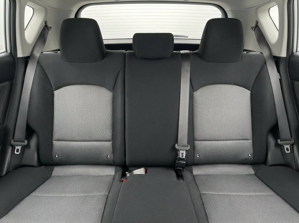 Used 2025 Kia Soul LX w/ LX Technology Package FWD image 18