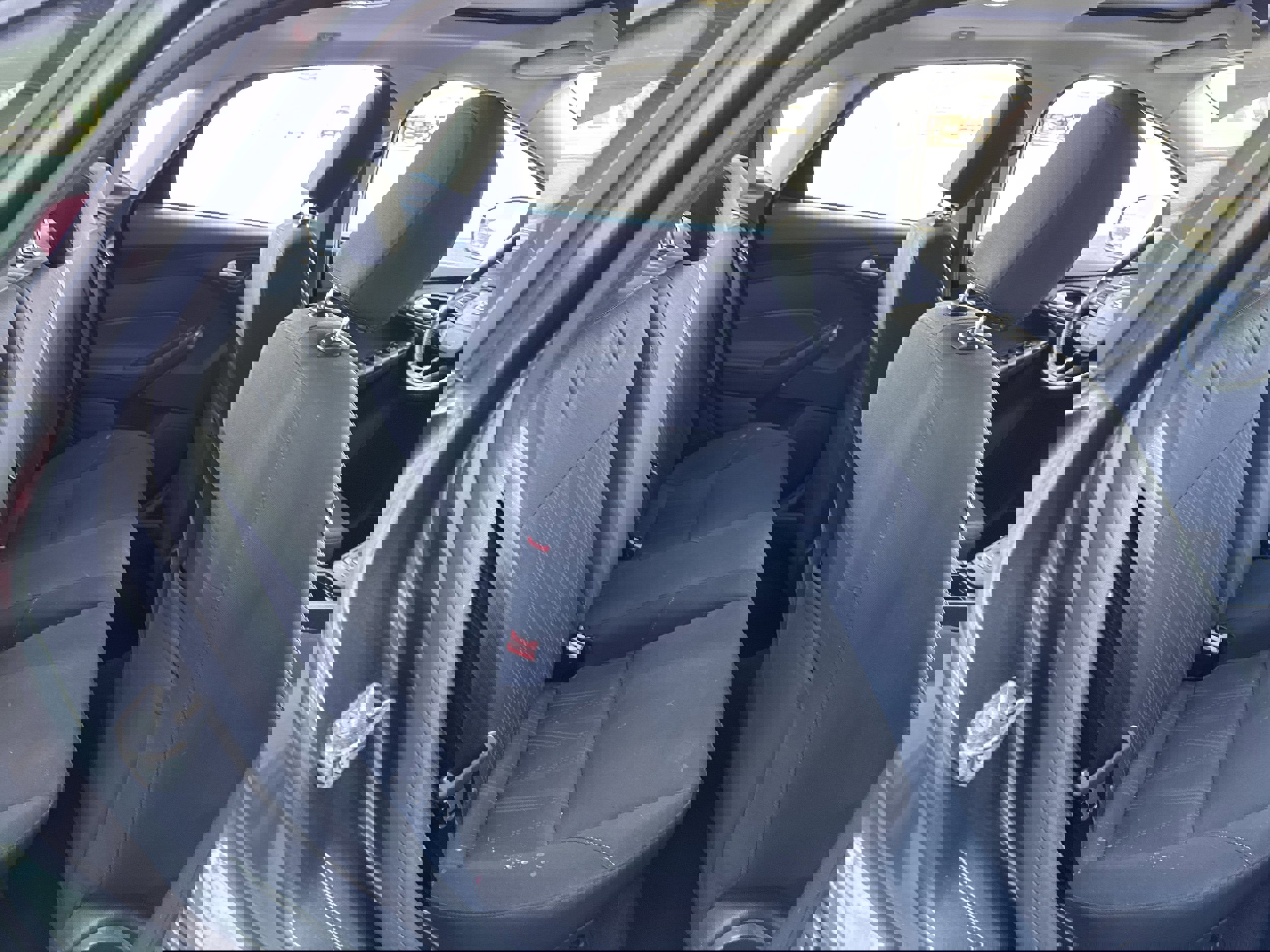 Used 2015 Ford Focus SE w/ SE Sport Package image 5