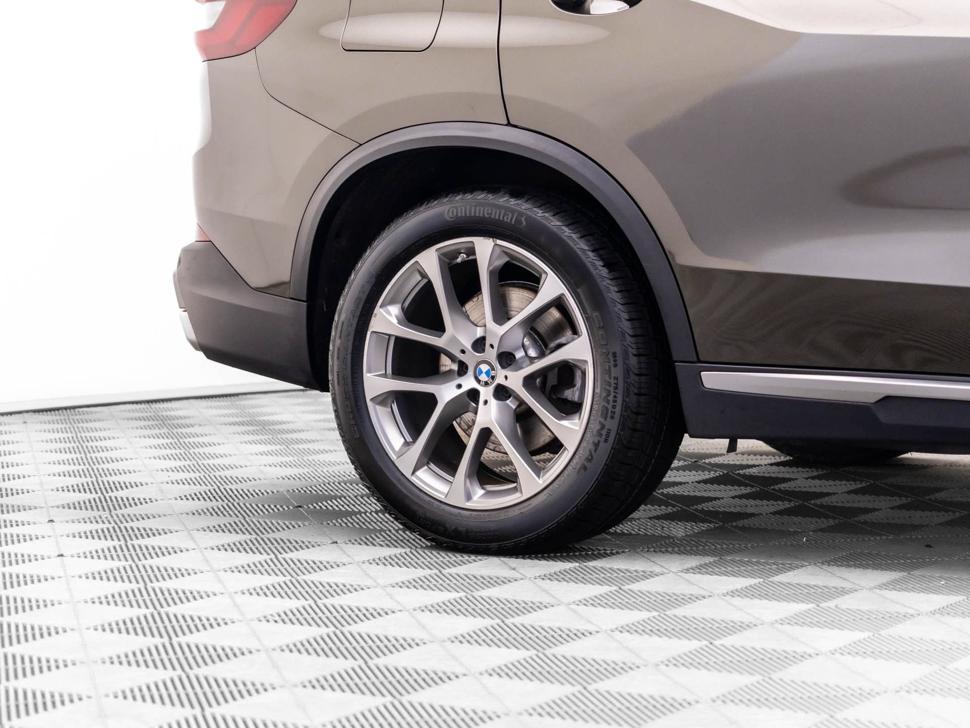 Certified 2022 BMW X5 xDrive40i AWD/4WD image 36