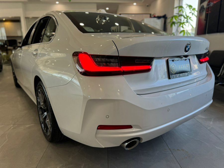 Used 2025 BMW 330i Sedan image 5