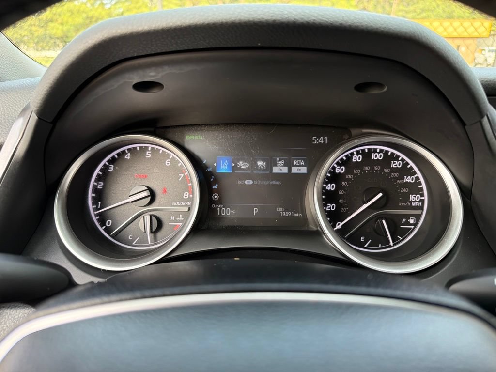 Used 2024 Toyota Camry XLE AWD/4WD image 9