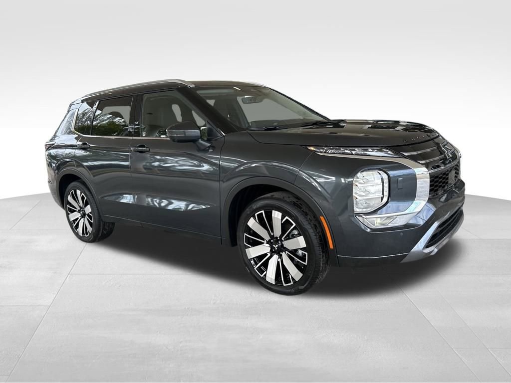 New 2026 Mitsubishi Outlander AWD image 2