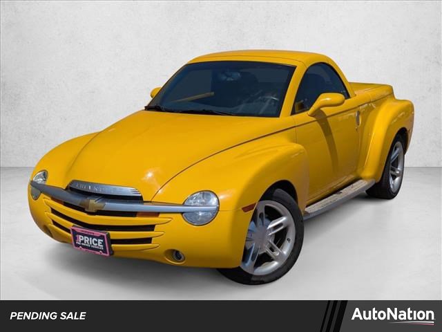 Used 2004 Chevrolet SSR w/ Preferred Equipment Group