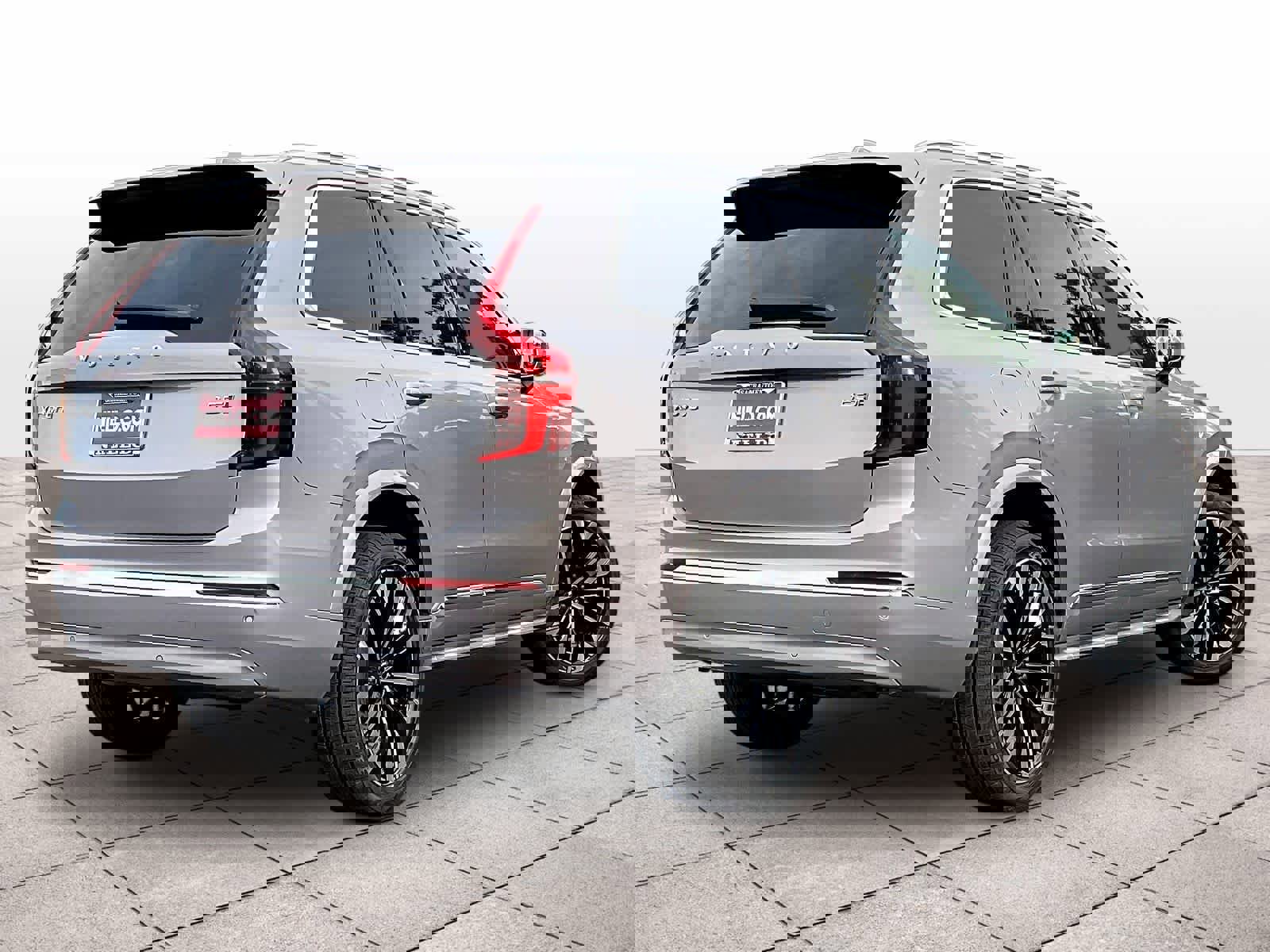 New 2026 Volvo XC90 B5 Plus w/ Protection Package AWD/4WD image 4