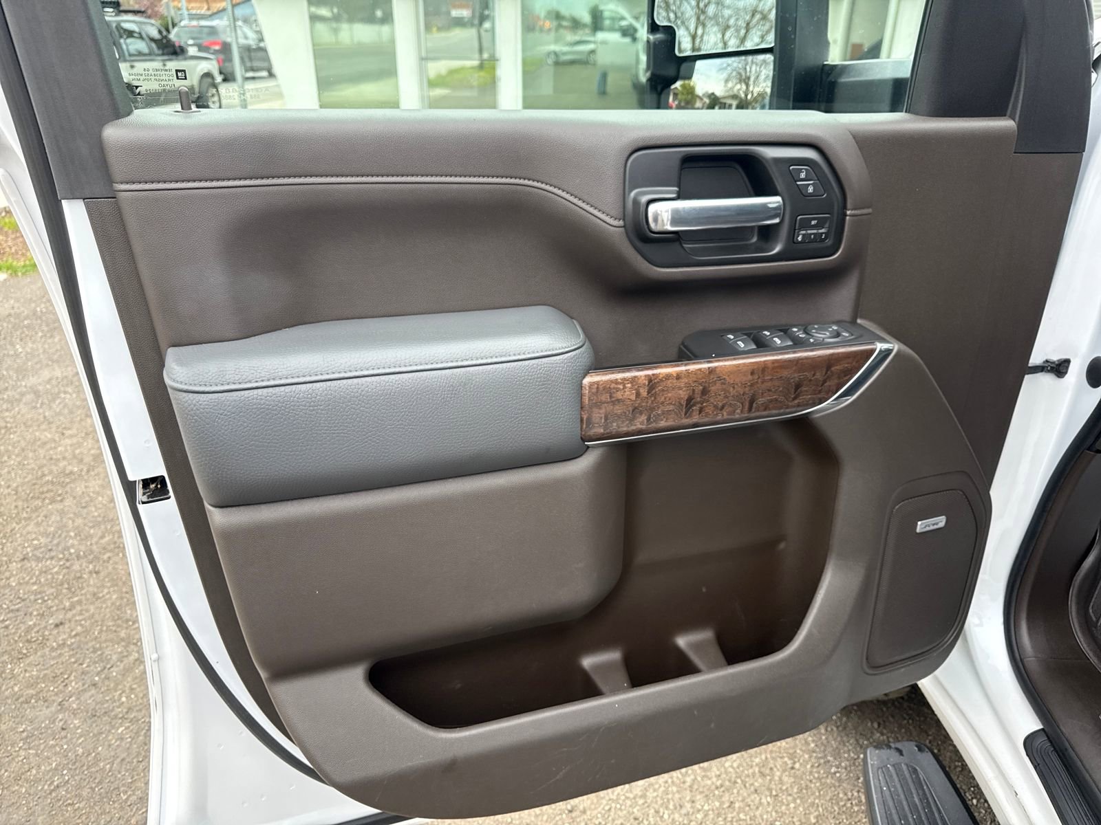 Used 2020 GMC Sierra 2500 Denali w/ Technology Package image 10