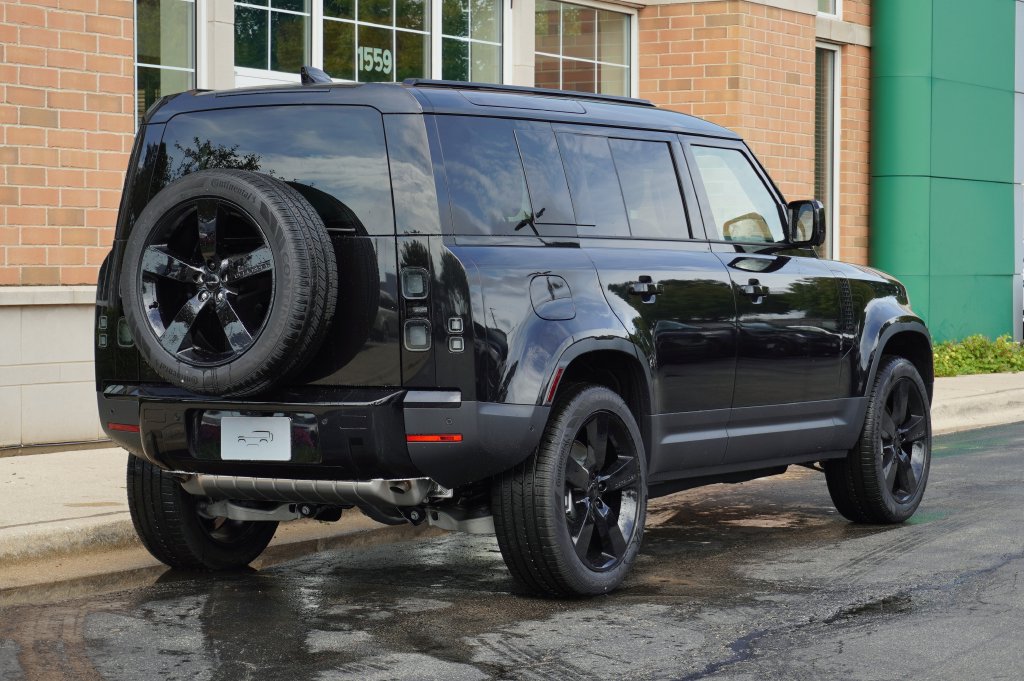 New 2026 Land Rover Defender 110 S AWD/4WD image 6