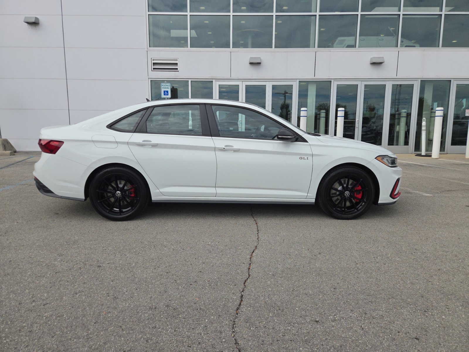 New 2027 Volkswagen Jetta GLI Autobahn FWD image 2