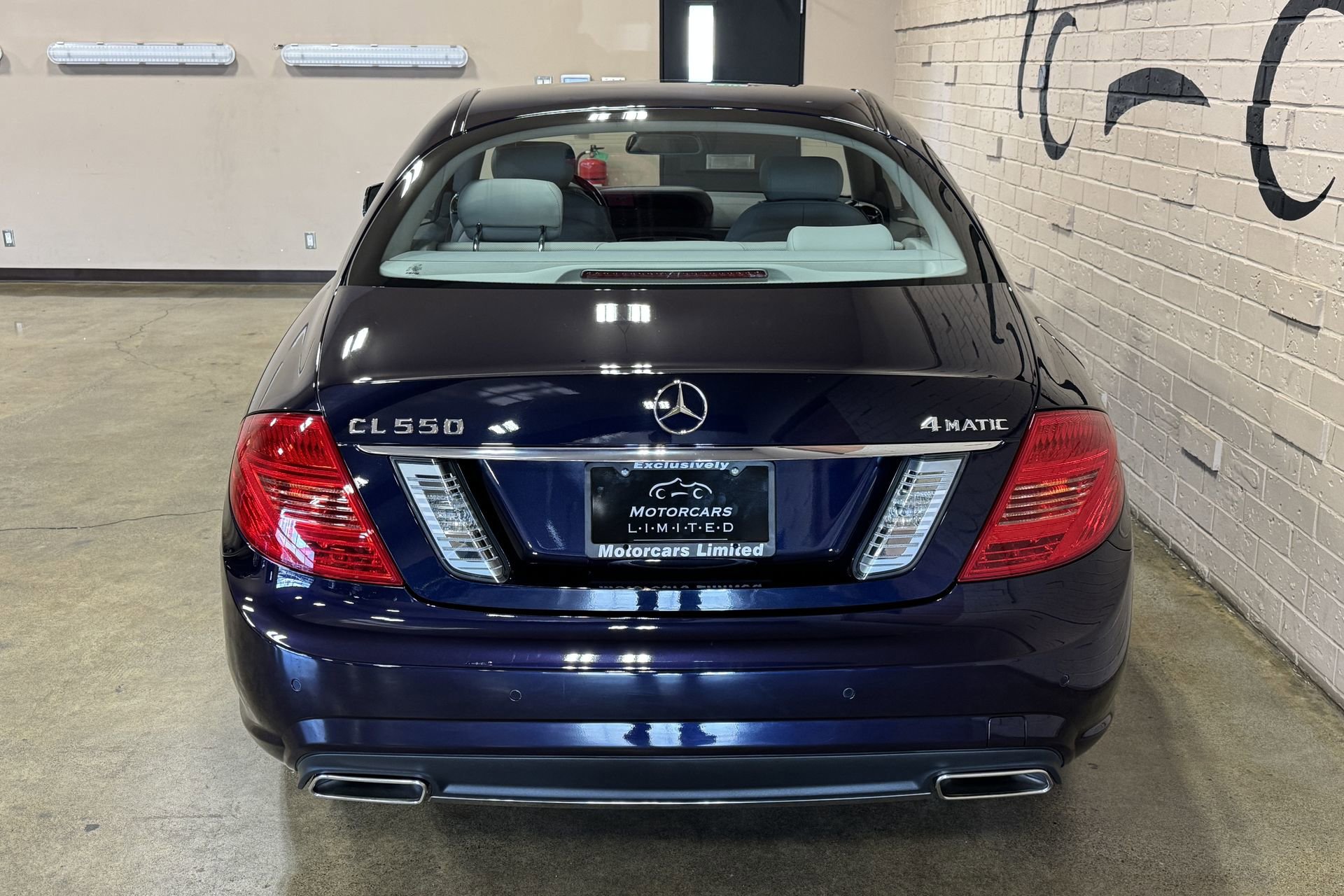 Used 2011 Mercedes-Benz CL 550 4MATIC image 7
