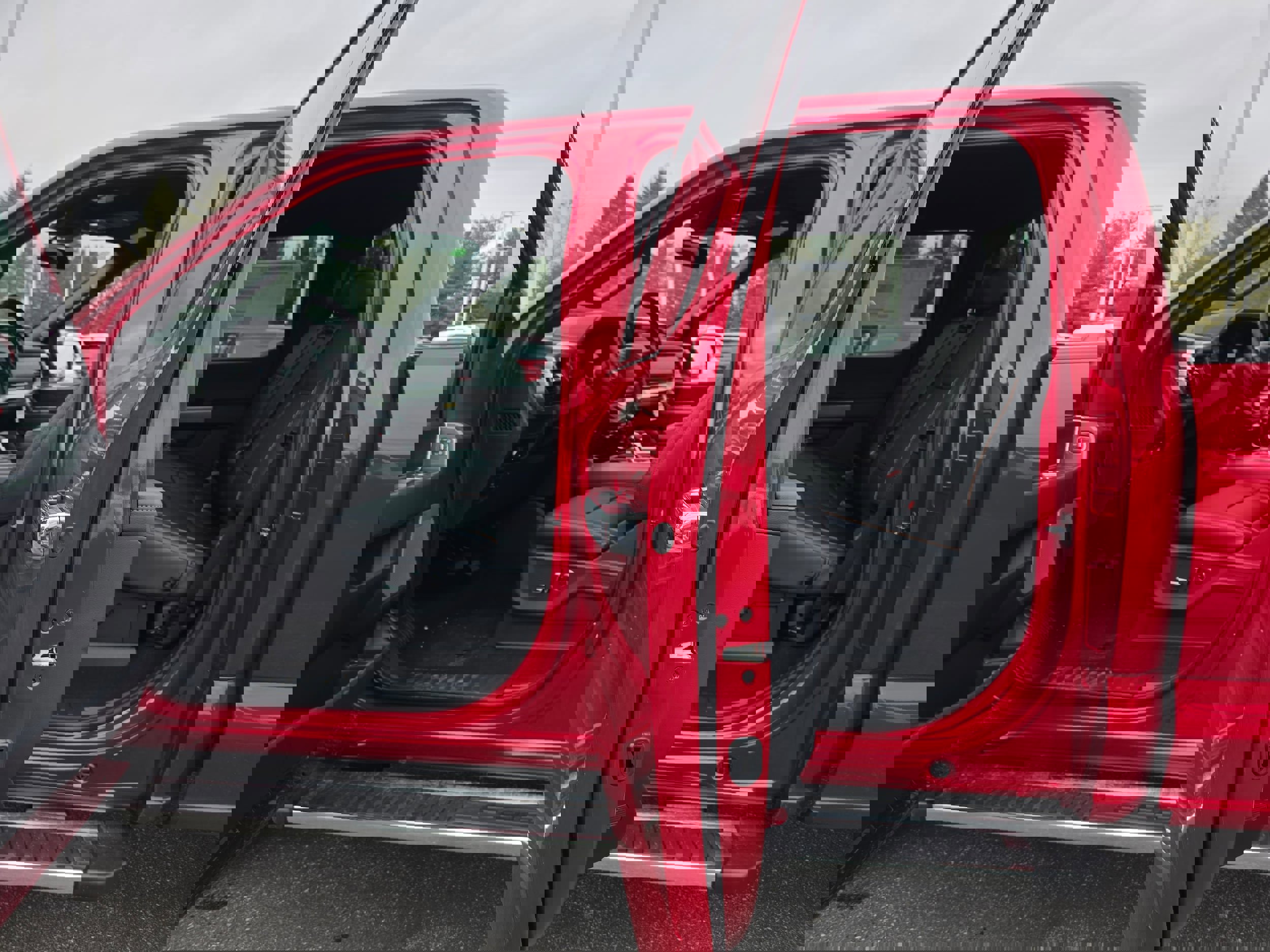 New 2025 Ford F150 Lariat w/ Equipment Group 502A High image 10