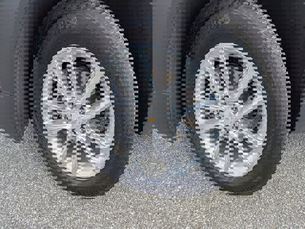 Certified 2025 Chevrolet TrailBlazer LS w/ LS Convenience Package image 30