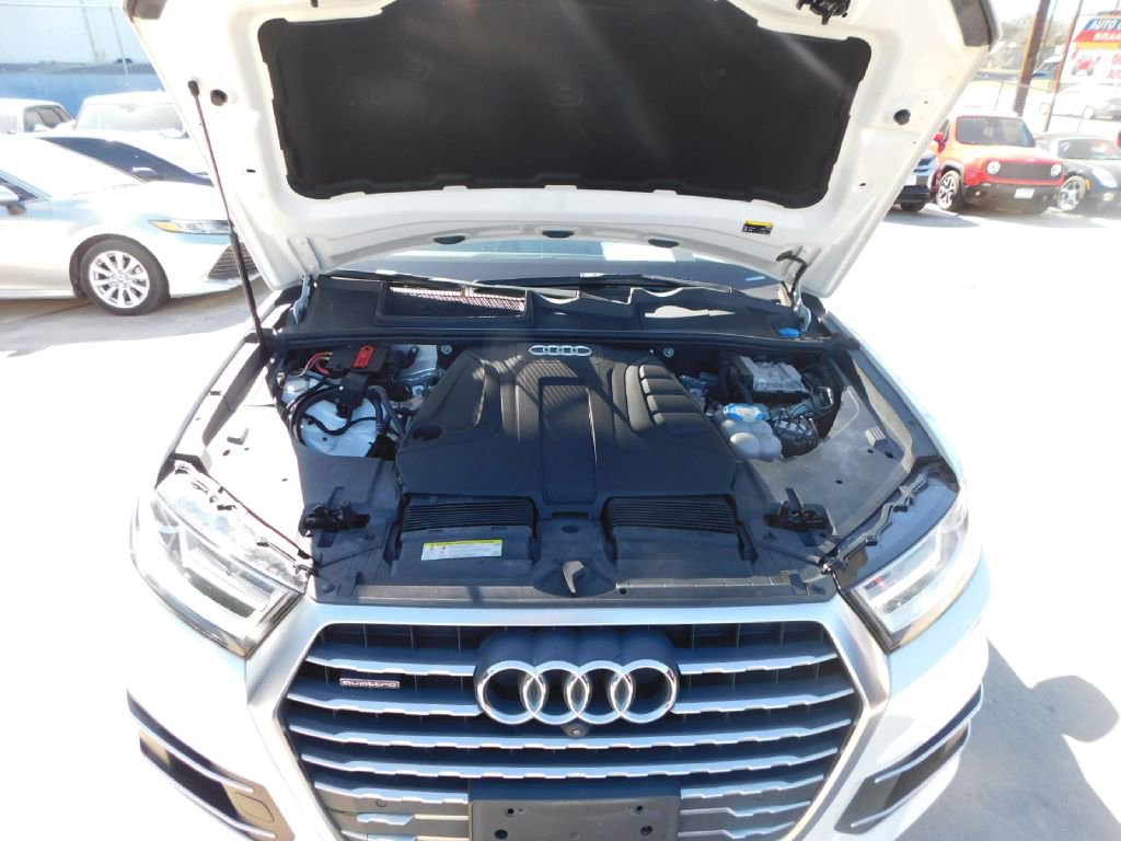 Used 2017 Audi Q7 2.0T Premium Plus w/ Premium Plus Package AWD/4WD image 12