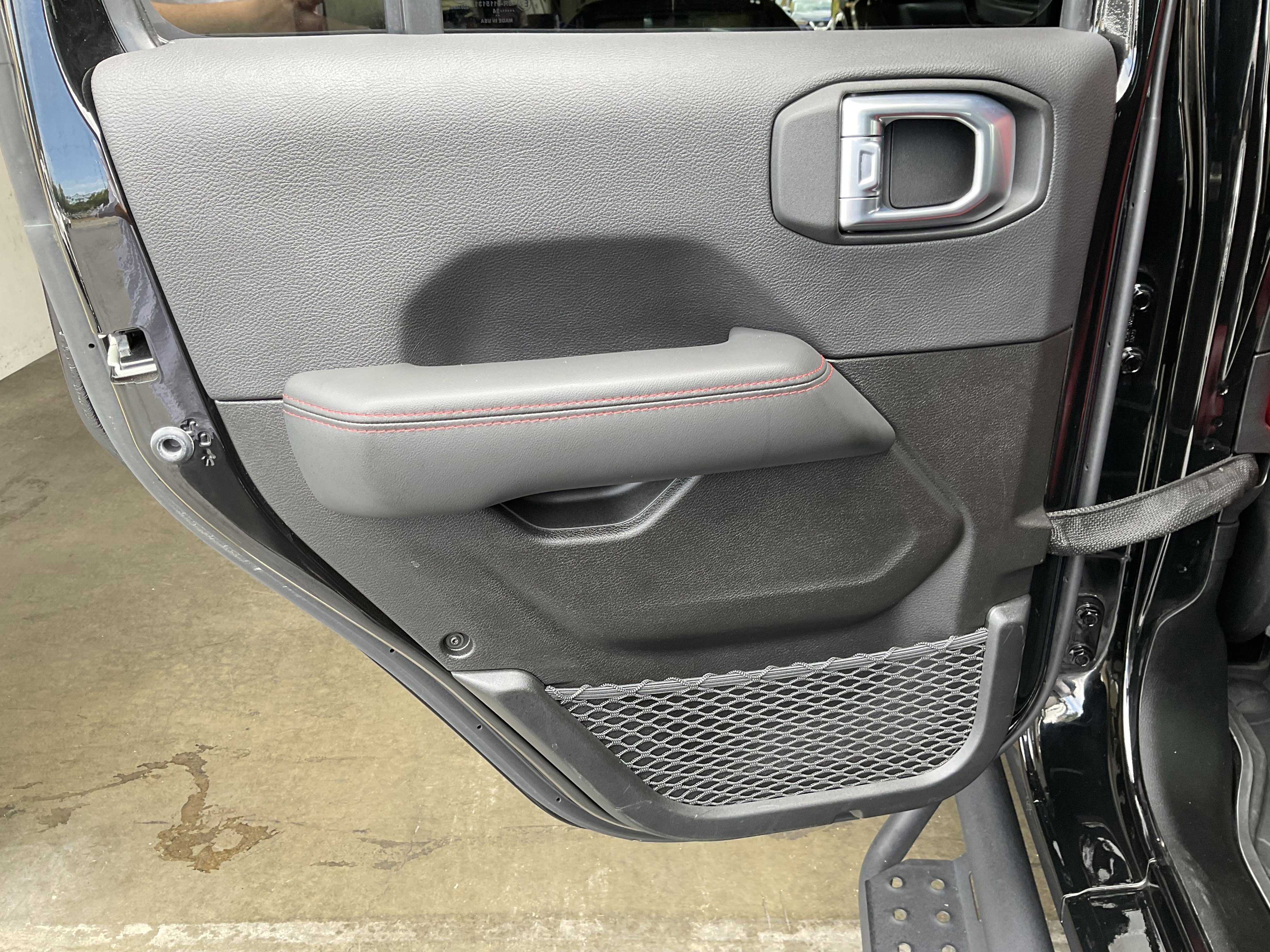 Used 2024 Jeep Wrangler Unlimited Rubicon 392 image 36