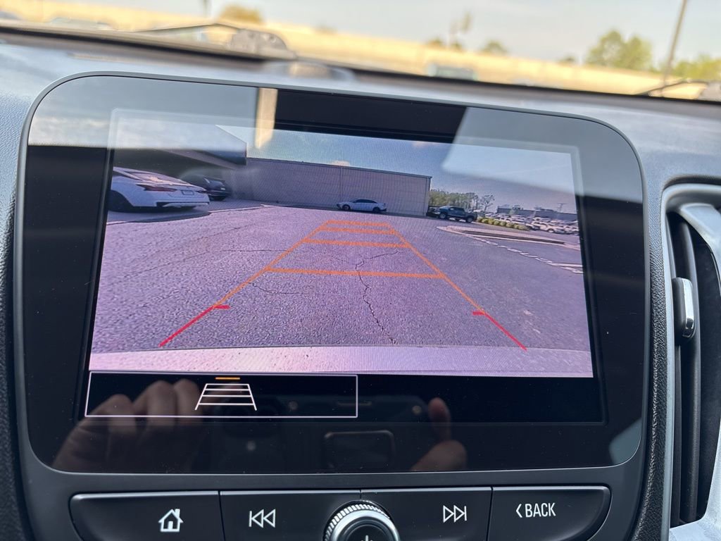 Used 2024 Chevrolet Malibu LT image 21