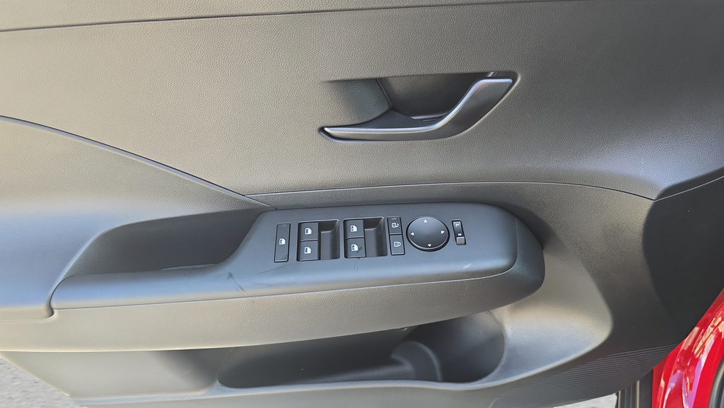 New 2027 Hyundai Kona SEL Sport AWD/4WD image 16