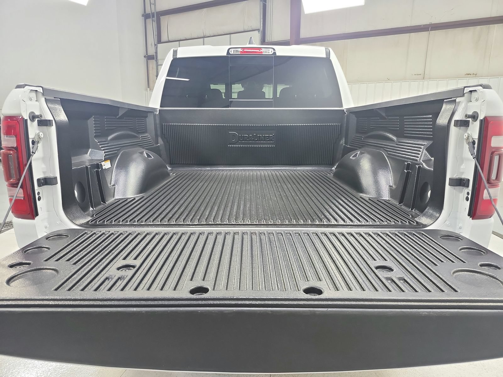 Used 2023 RAM 1500 Limited w/ Body Color Bumper Group AWD/4WD image 49