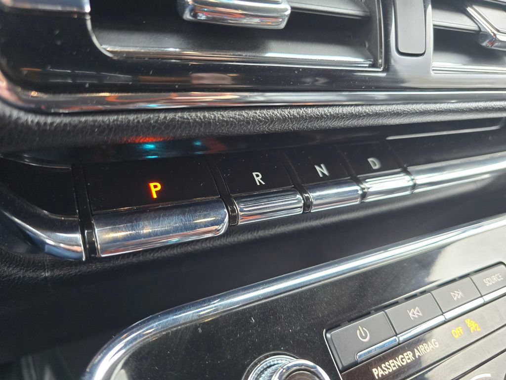 Used 2021 Lincoln Navigator 4WD image 26