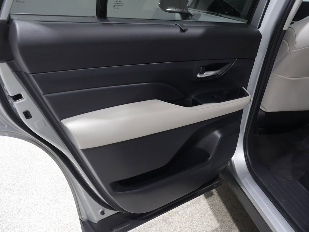 Certified 2024 Toyota Grand Highlander Platinum image 19