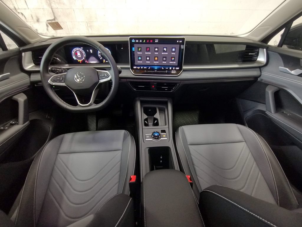 New 2026 Volkswagen Tiguan SE AWD/4WD image 37
