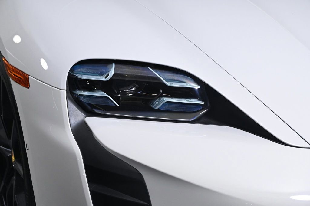 Used 2024 Porsche Taycan GTS image 25