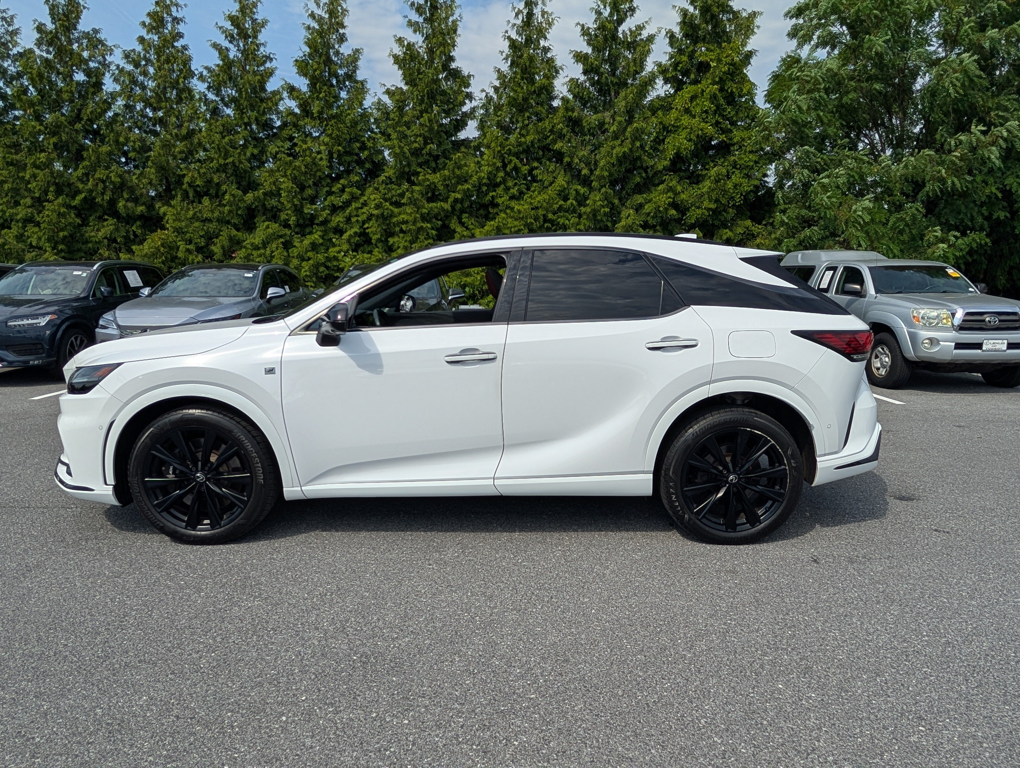 Used 2023 Lexus RX 500h F Sport w/ Cold Area Package AWD/4WD image 6