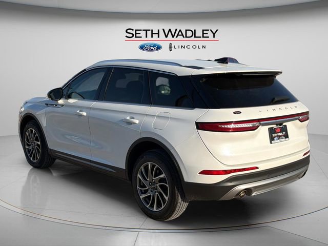 Used 2020 Lincoln Corsair FWD w/ Equipment Group 101A image 5