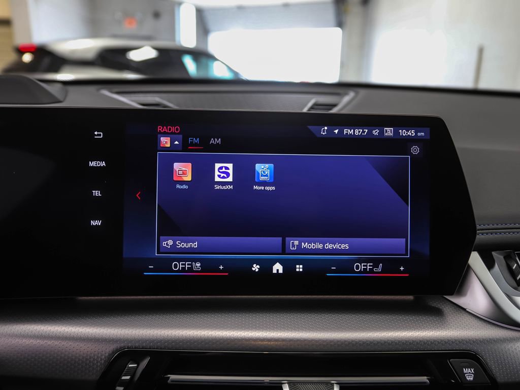 Certified 2025 BMW X1 M35i w/ Premium Package image 16