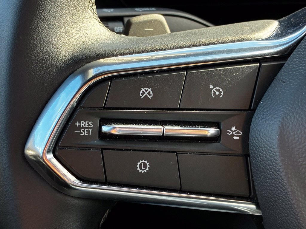 Used 2026 Chevrolet Equinox LT AWD/4WD image 12