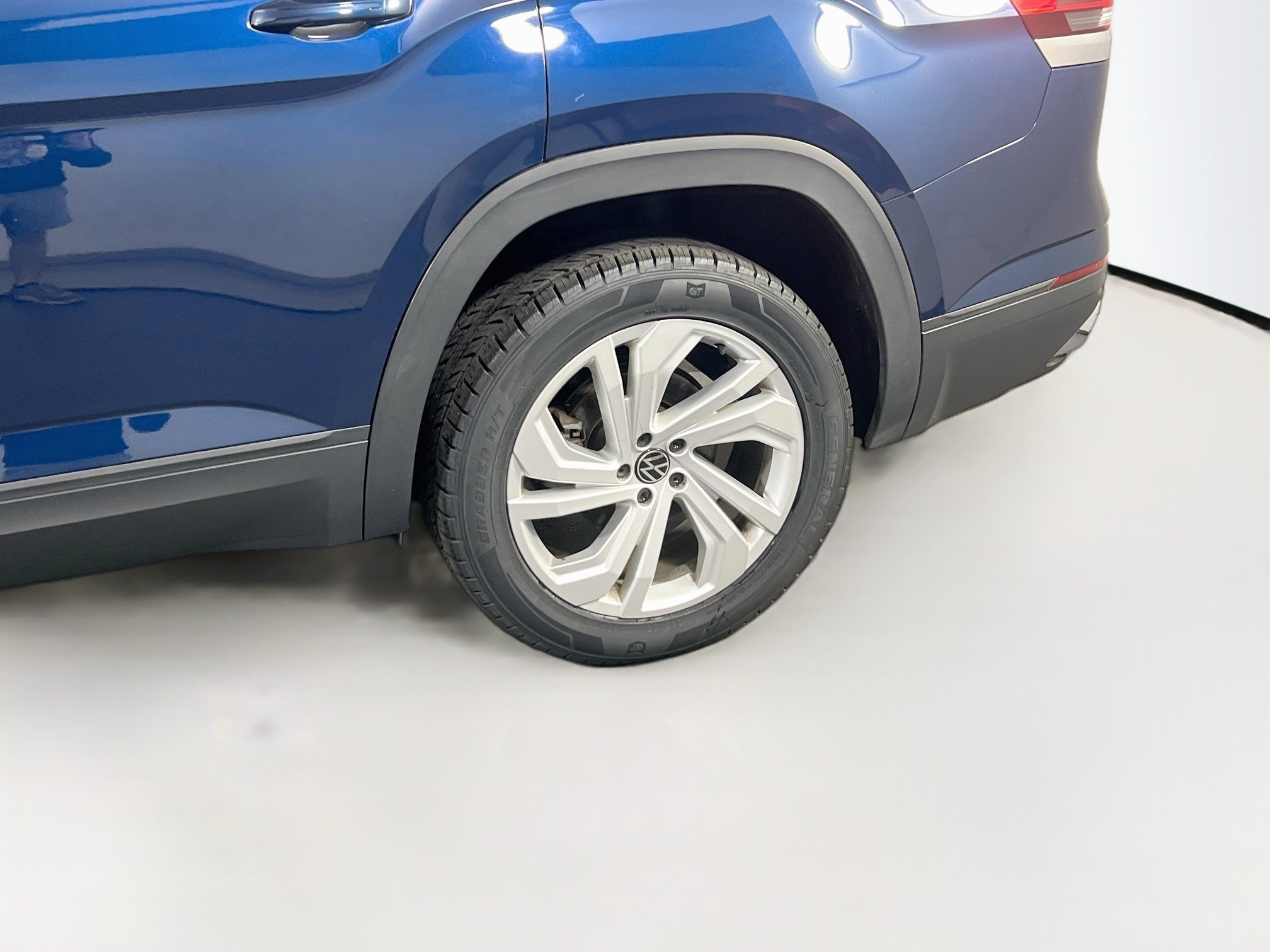 Used 2023 Volkswagen Atlas SE AWD/4WD image 31