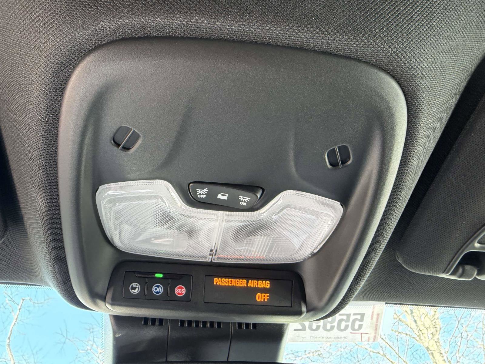 Certified 2024 Chevrolet Colorado Z71 w/ Z71 Convenience Package 2 image 30