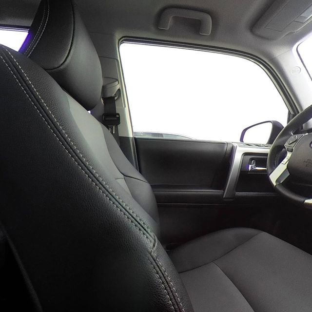 Used 2022 Toyota 4Runner SR5 Premium image 31