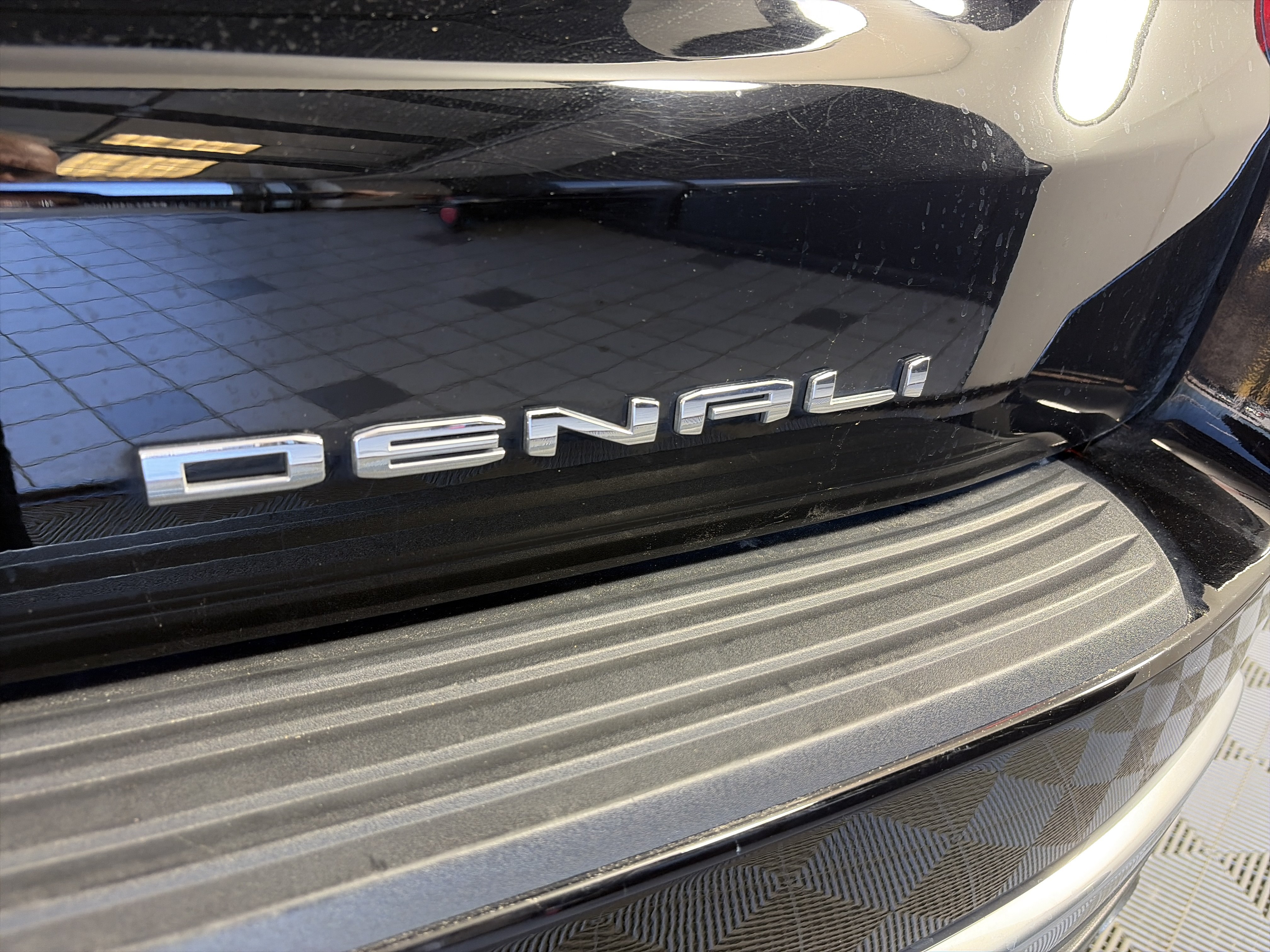 Certified 2024 GMC Yukon XL Denali w/ Max Trailering Package AWD/4WD image 19