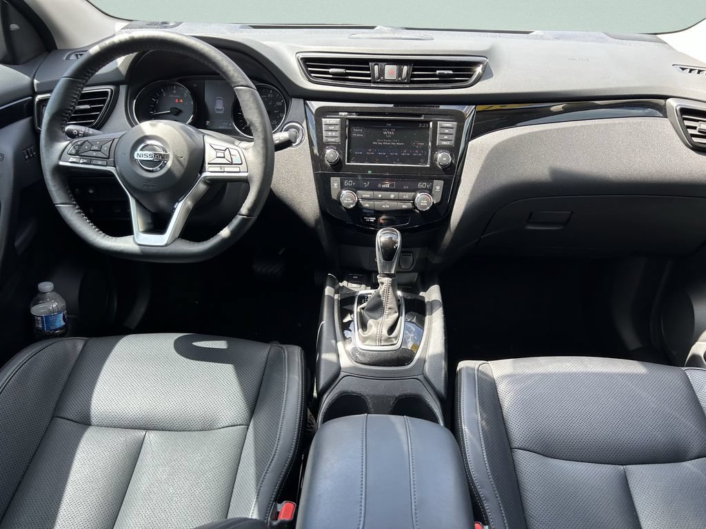 Used 2021 Nissan Rogue Sport SL w/ Premium Package FWD image 17